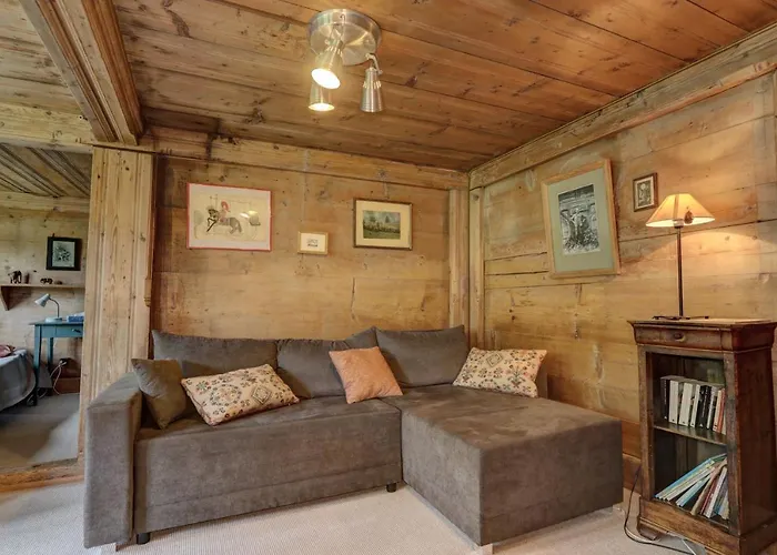 Le Monteiller シャレー Les Moulins